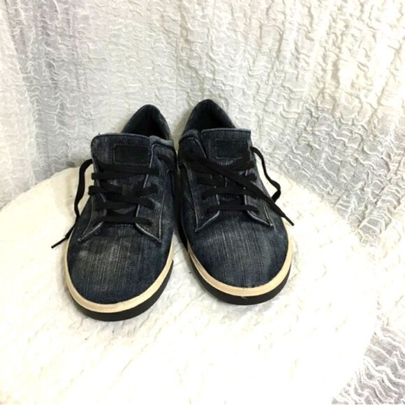 UGG Bueller Washed Denim Sneakers Size 11 - Picture 3 of 11